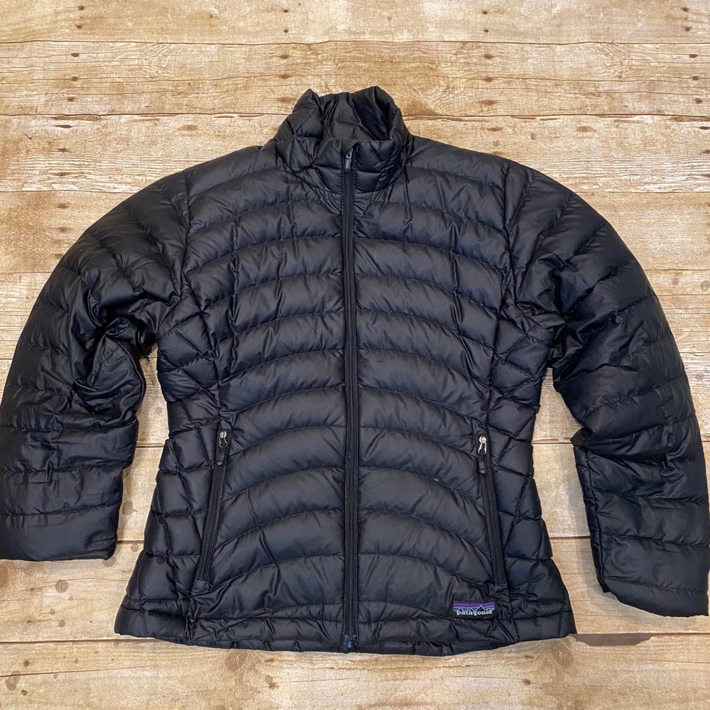 Patagonia women’s puffer jacket